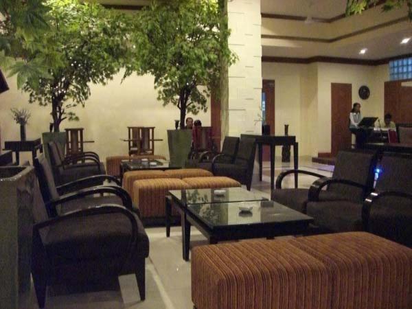 Amans Hotel Ambon Zewnętrze zdjęcie
